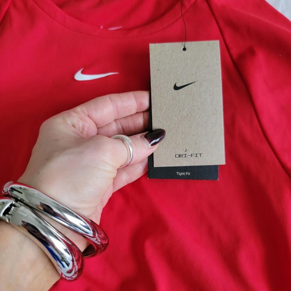 NWT NIKE PRO women's cropped long sleeved training top - Picture 7 of 8